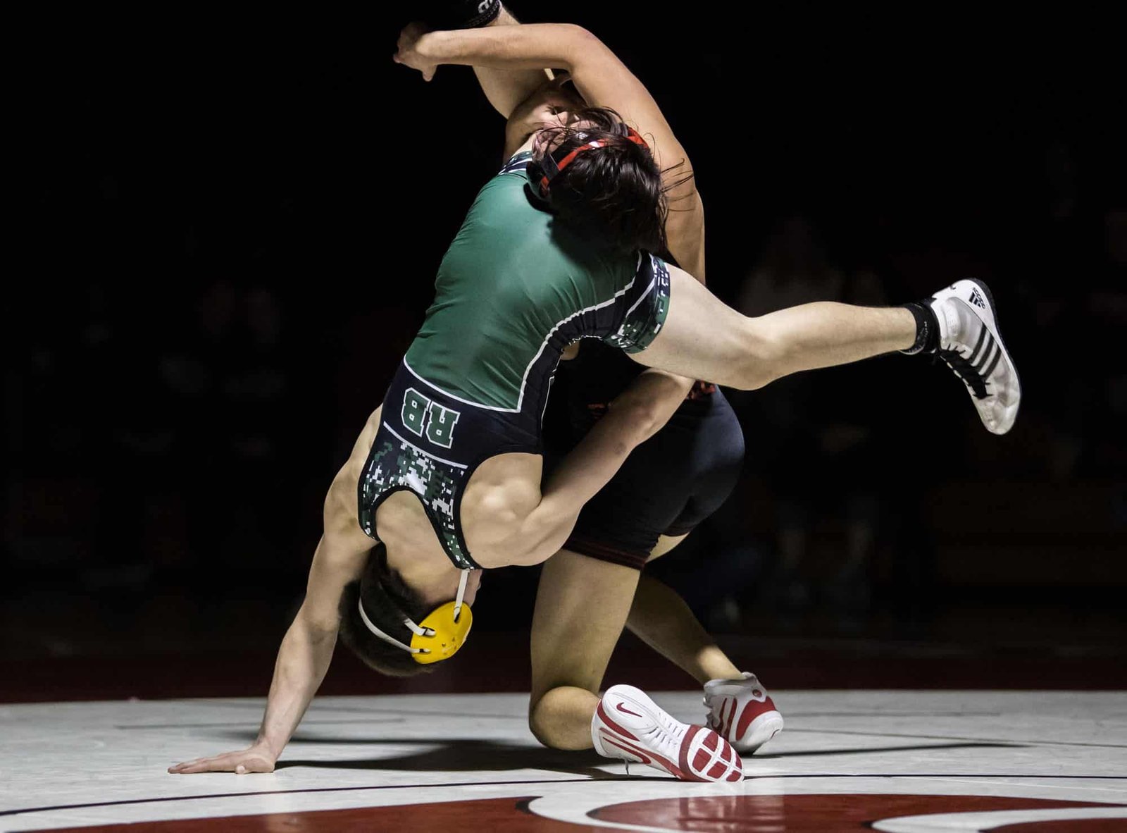 Student-Athlete Life — Balancing Academics, Athletics, and Growth